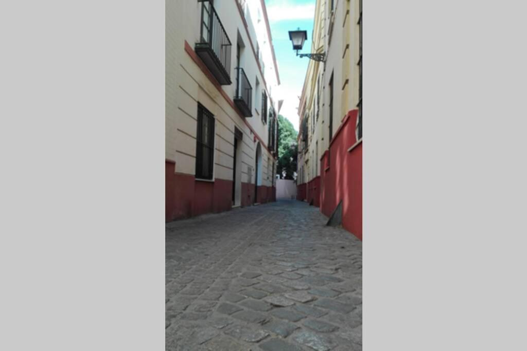 Cozy And Well Located Apartment In The Center Of إشبيلية المظهر الخارجي الصورة
