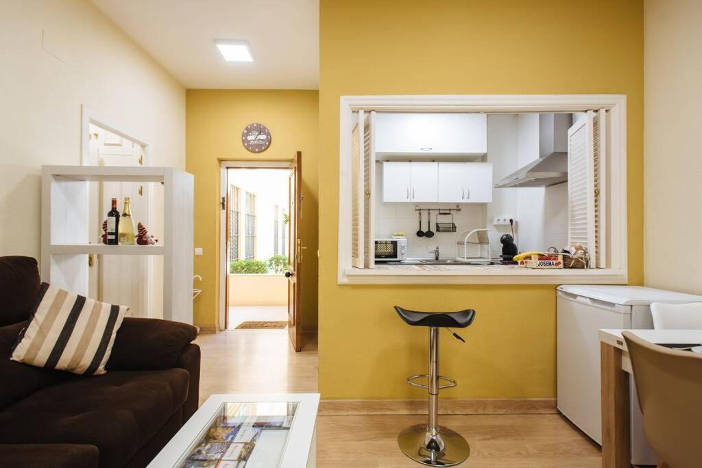 Cozy And Well Located Apartment In The Center Of إشبيلية المظهر الخارجي الصورة